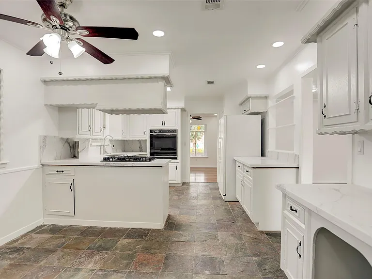 5735 Wigton Dr — Photo 5