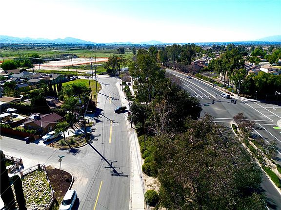 5th image of 28967 Greenspot Rd