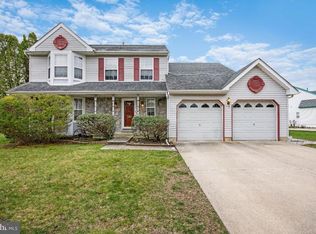 21 Olympia Ln, Sicklerville, NJ 08081