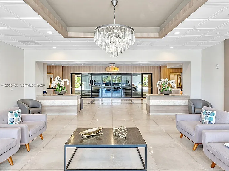 3731 N Country Club Dr #Penthouse 24 — Photo 28