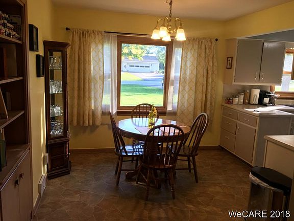 4th image of 3160 Clement Dr