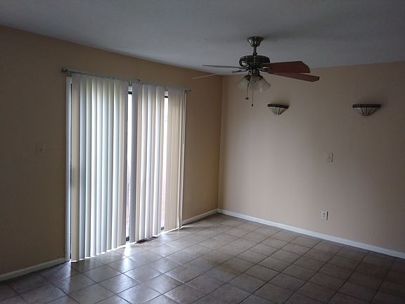 4th image of 5625 S Monte Vista Dr