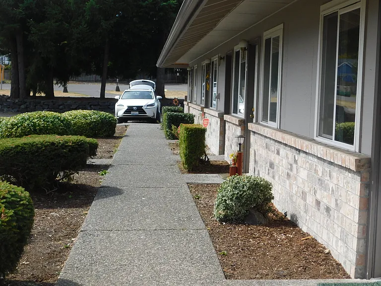 Highland Apartments - 12233-3 — Photo 15