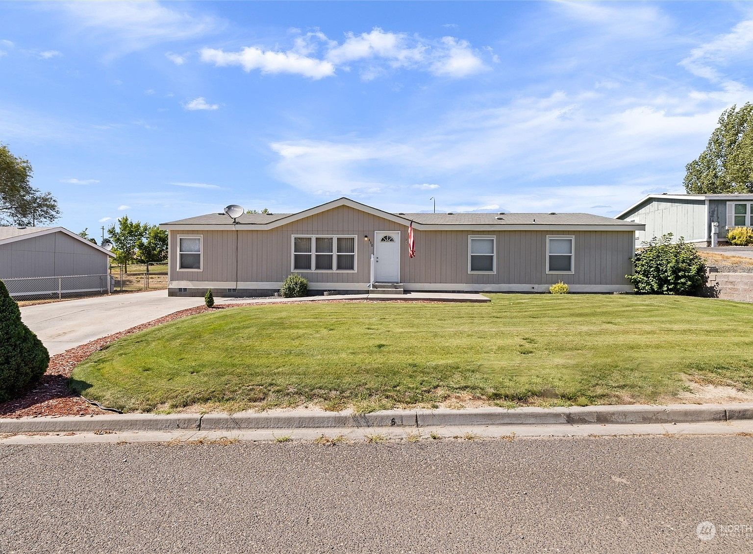 430 E Fulton Street, Connell, WA 99326 Zillow