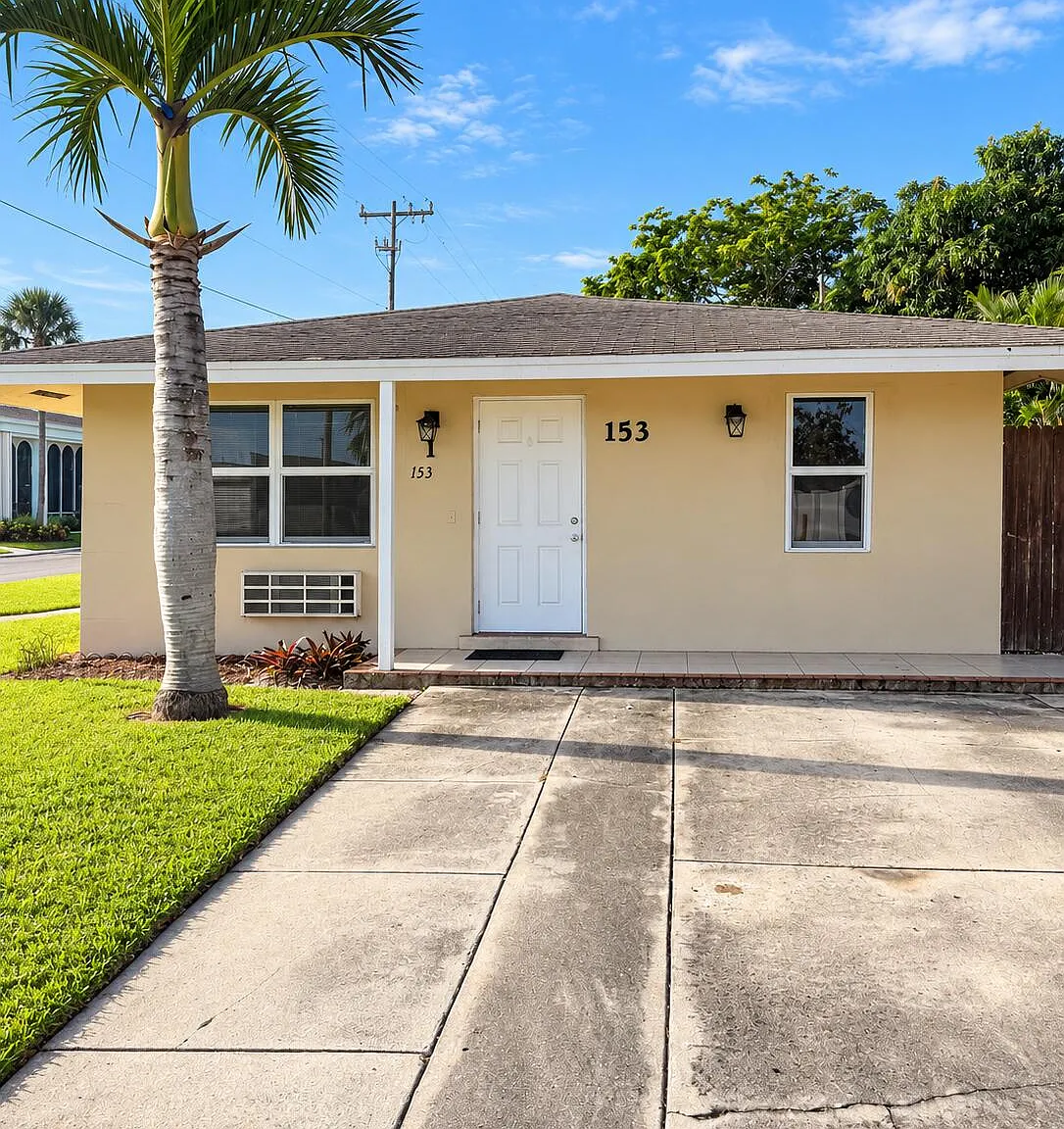 2 bed, 2.0 bath, 1726 sqft, $2,600 — Photo 1
