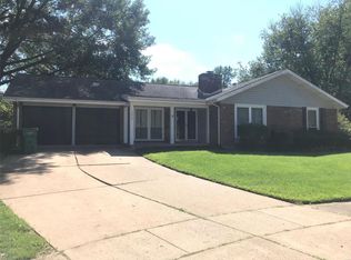 12907 Covington Gardens Dr, Saint Louis, MO