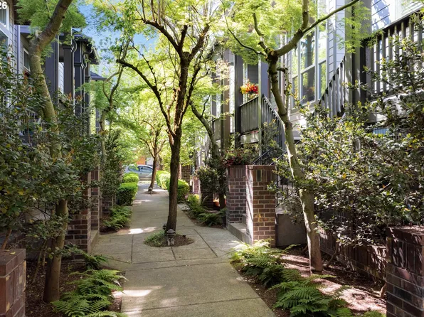 8818 SE 11th Ave, Portland, OR 97202