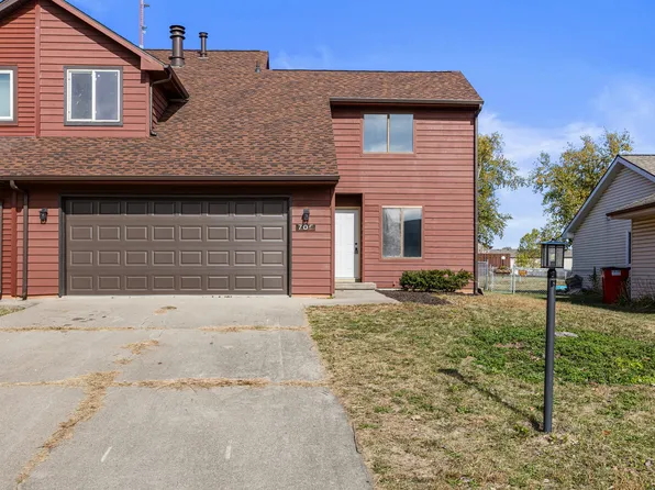 705 Higgins Rd, Champaign, IL 61822