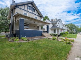 1217 N Elmwood Ave, Peoria, IL 61606