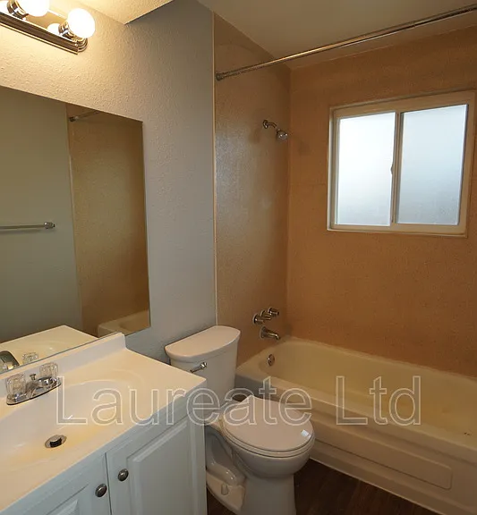1305 Wolff St #4 — Photo 11