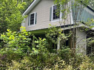 227 Two Ton Ln, Clarkesville, GA 30523