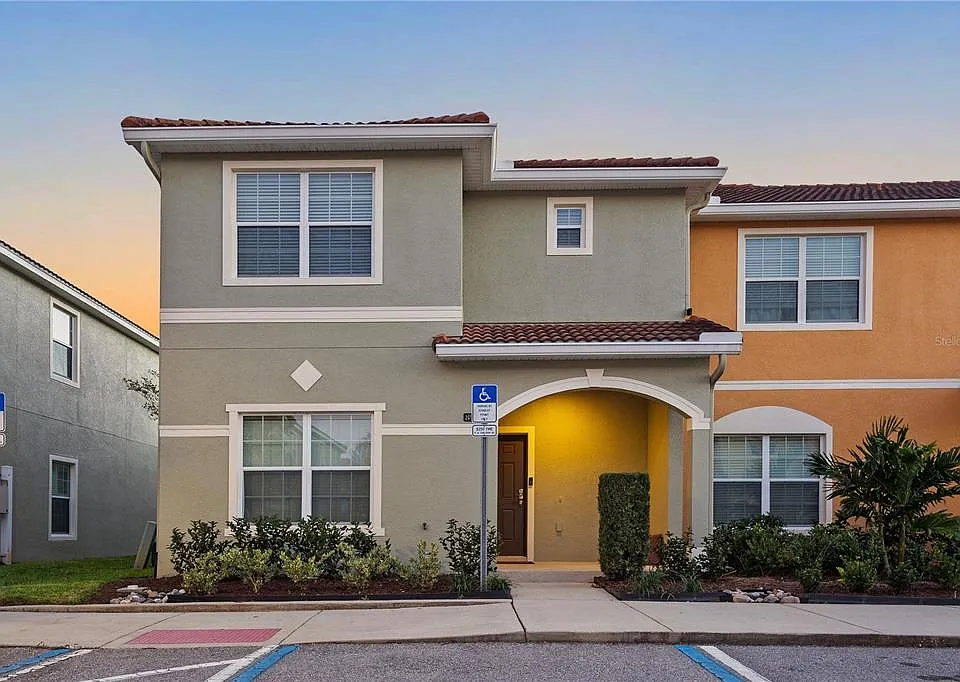 8966 Cat Palm Rd