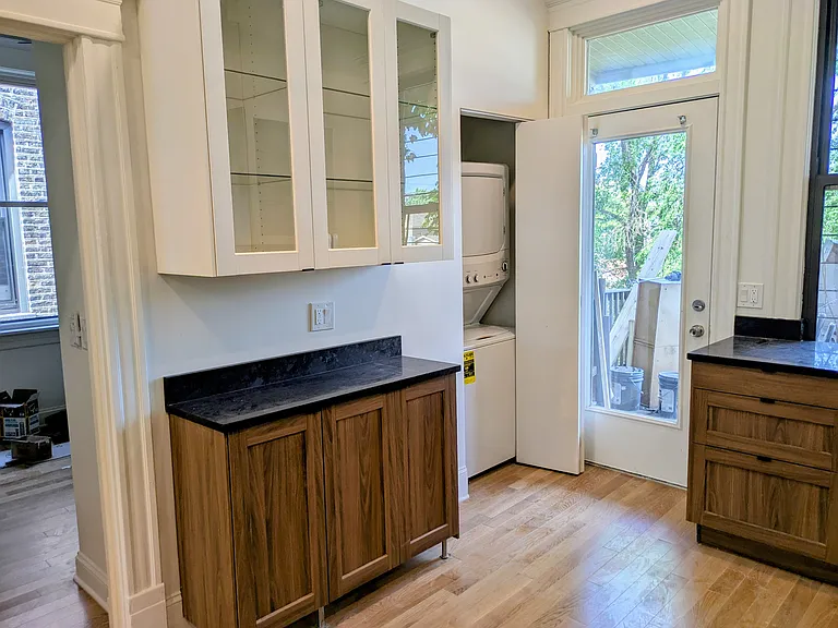 1327 N Maplewood Ave #3 — Photo 12