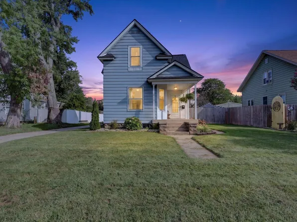 307 W Washington Ave, Zeeland, MI 49464