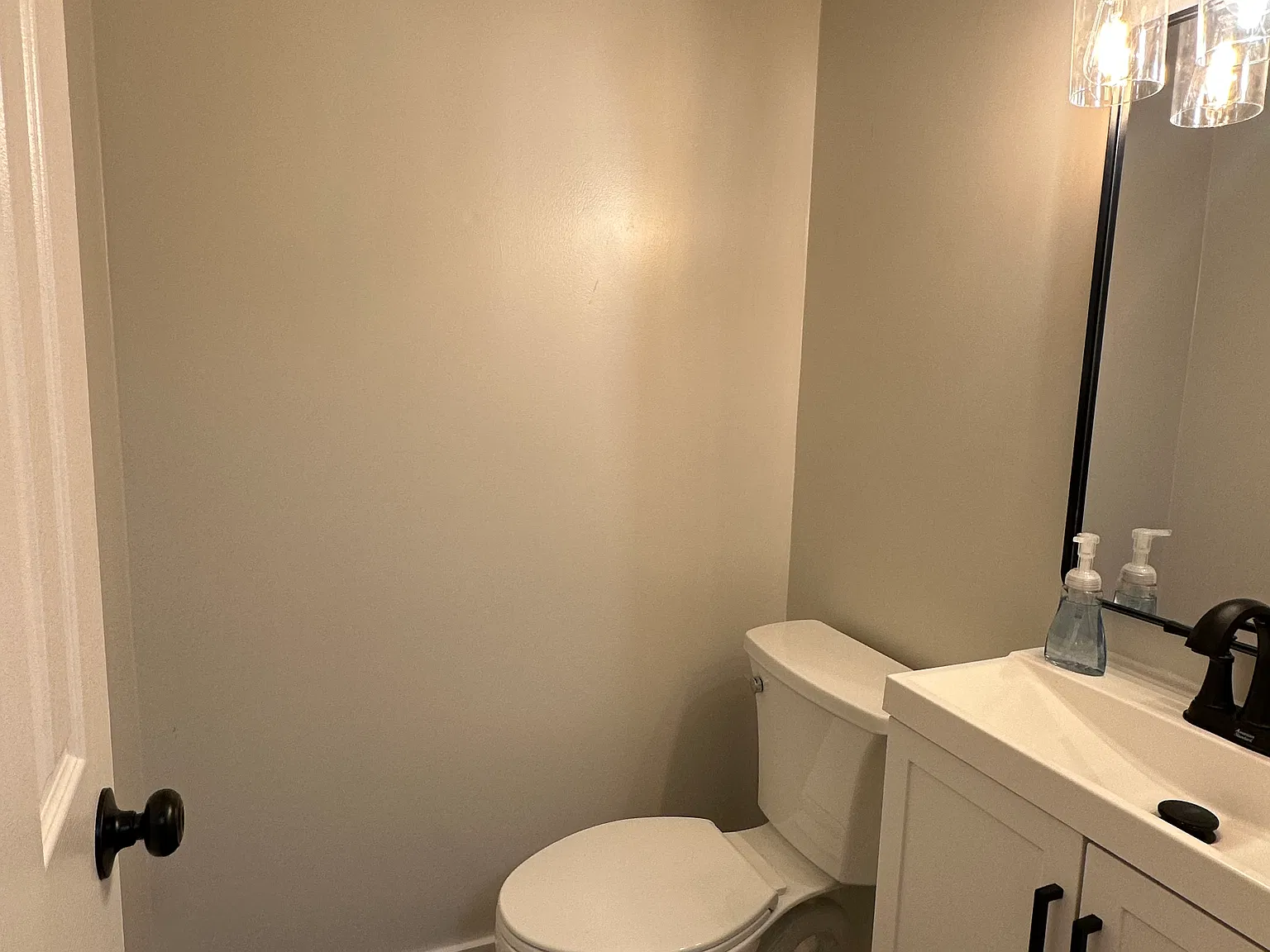 3 bed, 1.5 bath, 1465 sqft, $2,700 — Photo 4