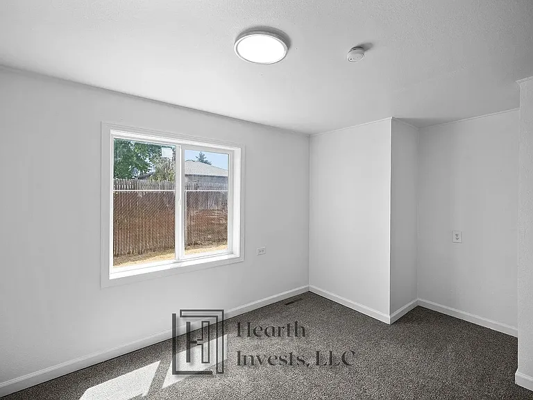 308 E 7th Ave — Photo 14