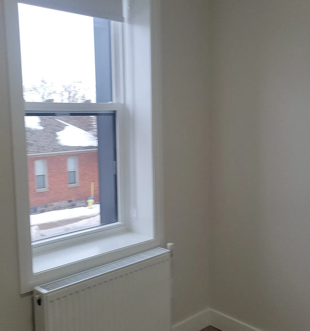 304 Albert St W — Photo 4