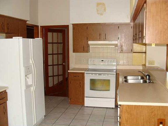 5th image of 8562 Park Highland Dr