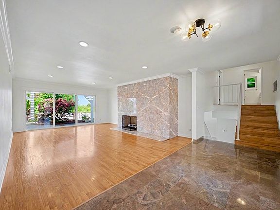 4th image of 22525 Flamingo St