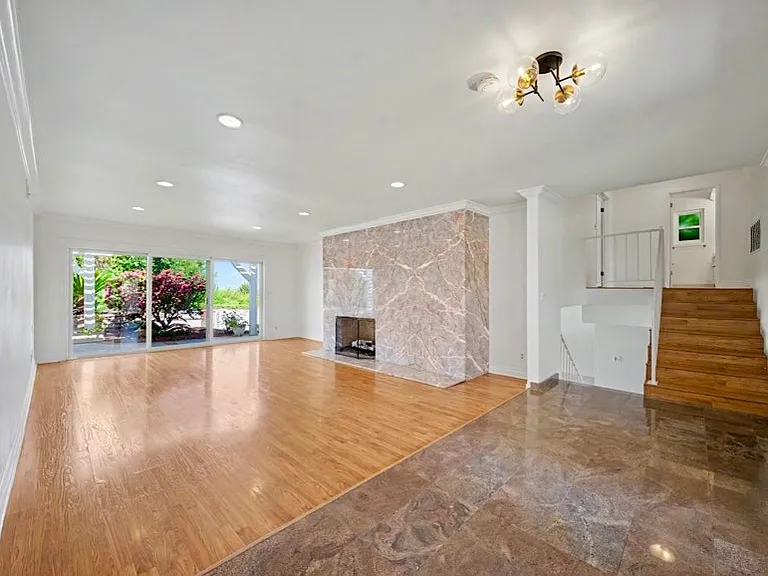 22525 Flamingo St — Photo 4