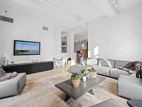 2nd image of 404 Park Ave S APT 6C