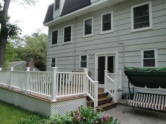 4th image of 38 Mill St
