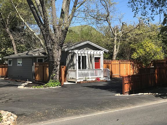 New Westside Alamo With Off Street Parking for Two Cars