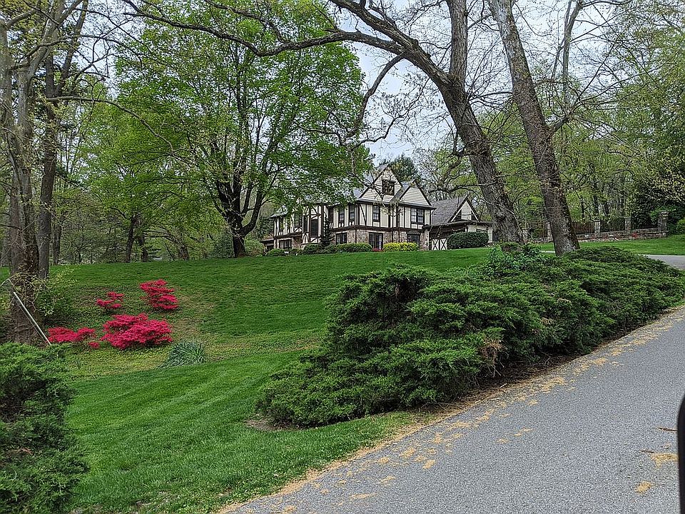 2nd image of 506 Fleetwood Dr