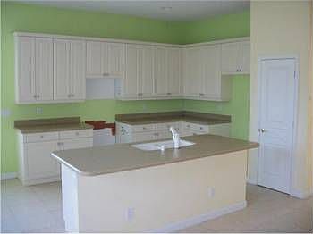 5th image of 10635 SW West Park Ave