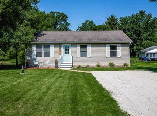 106 Kathy Ln, Brooklyn, MI 49230