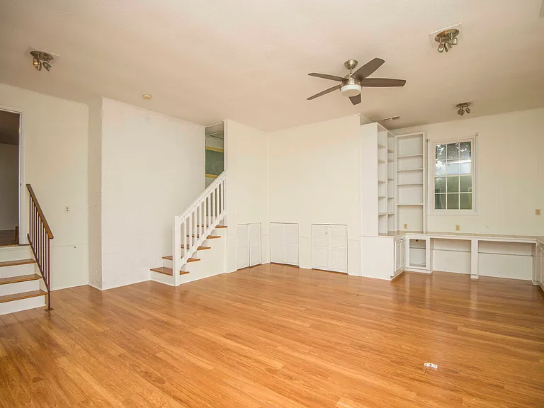 11144 Pleasant Forest Dr — Photo 25