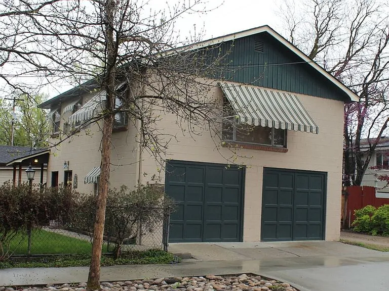 2720 W Heron St #B — Photo 2