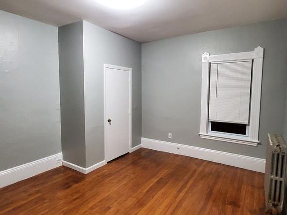 3rd image of 339 Westford St Unit 10