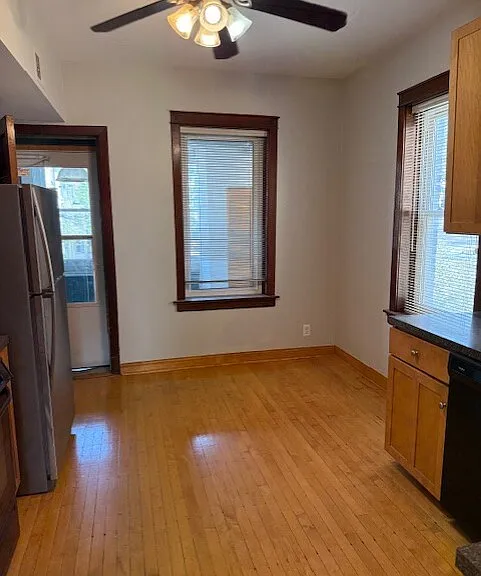 1632 W Nelson St #2W — Photo 8