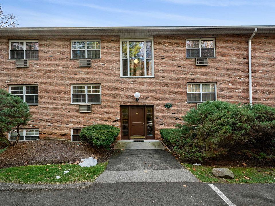 1st image of 9 Dove Ct Unit 9C
