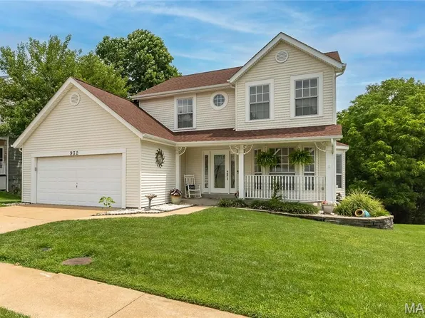 932 Cleta Dr, Ballwin, MO 63021