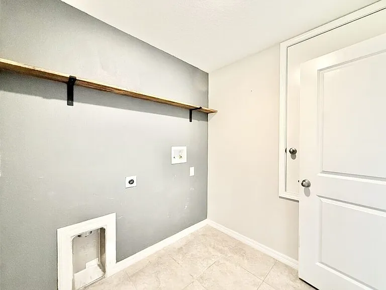 17134 White Mangrove Dr — Photo 54