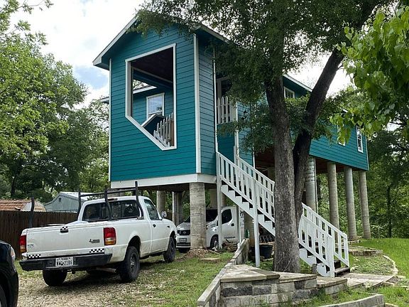 2nd image of 111 Riverwood Dr Unit B