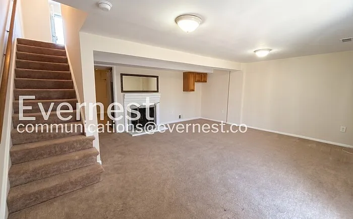 2325 McClellan Ct — Photo 29