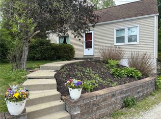 85 Adams Dr, Pittsburgh, PA 15241