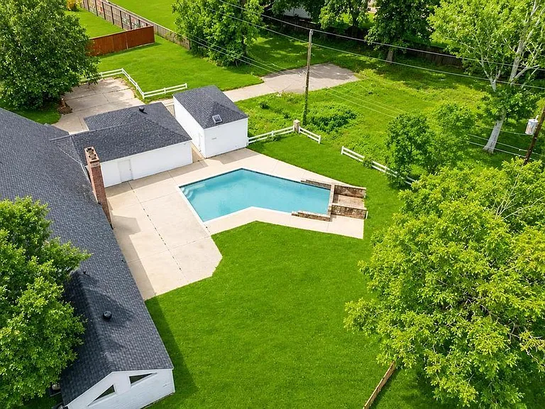 4409 Hillbrook Dr — Photo 48