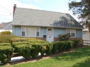 400 3rd Ave, New Hyde Park, NY 11040