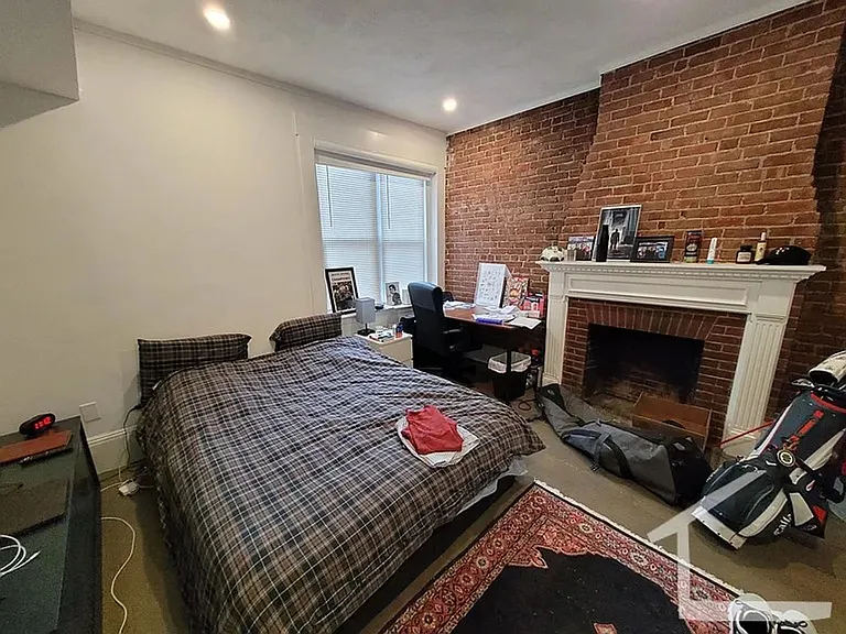 1394 Beacon St #3C — Photo 6