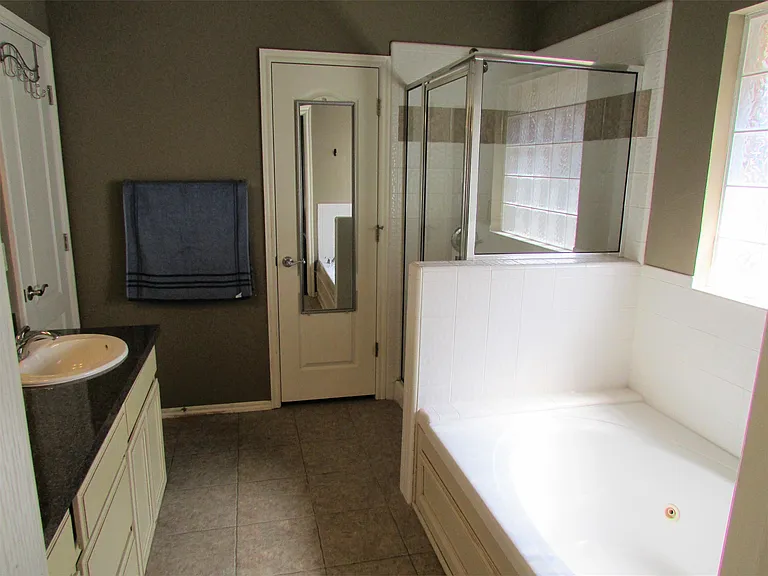 16601 Covington Mnr — Photo 9