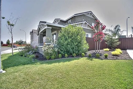 480 Tilden Cir photo 1