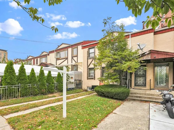 111-09 62nd Drive image 3 of 46