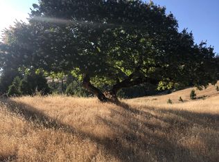 8200 Salmon Creek Rd, Whitethorn, CA 95589