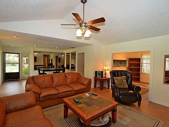 5th image of 13708 Sweetwater Cove Pl