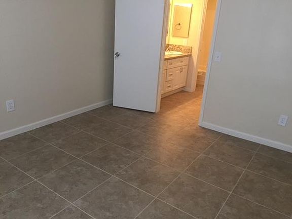 5th image of 2266 Bradford Ave APT 115