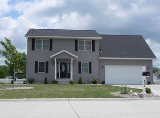 955 2nd St, Jesup, IA 50648